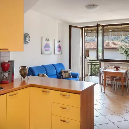 Casa Lorella-con Piscina E Vista * Garda (Verona)