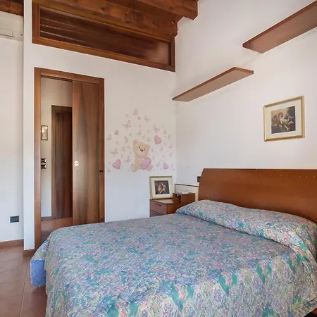 Casa Lorella-con Piscina E Vista * Garda (Verona)